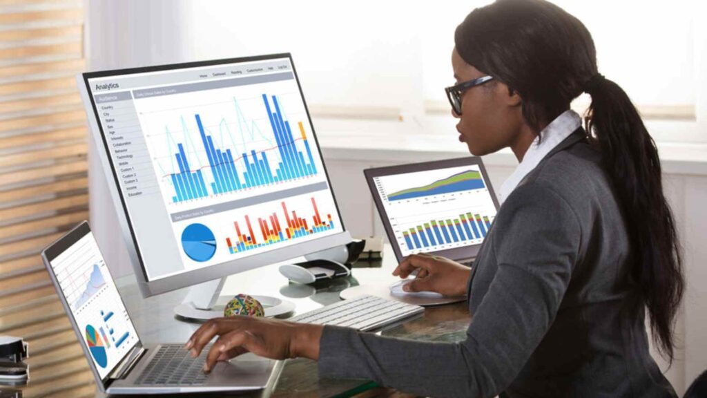 How to Become a Well-Seasoned Data Analyst